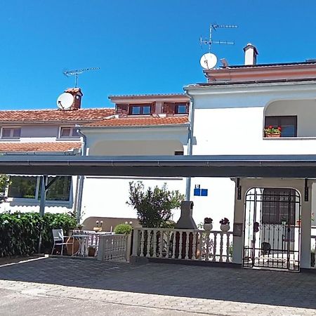 Apartments Ivicek Пореч Экстерьер фото