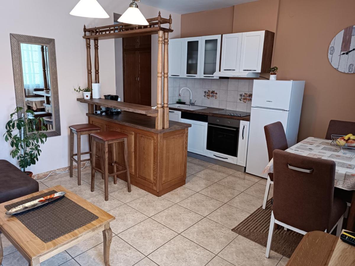 Apartments Ivicek Пореч Экстерьер фото