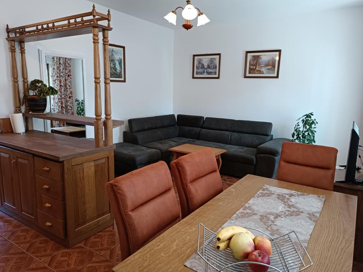Apartments Ivicek Пореч Экстерьер фото